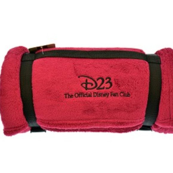 D23 Disney soft red plush fleece throw blanket - Picture 2 of 7